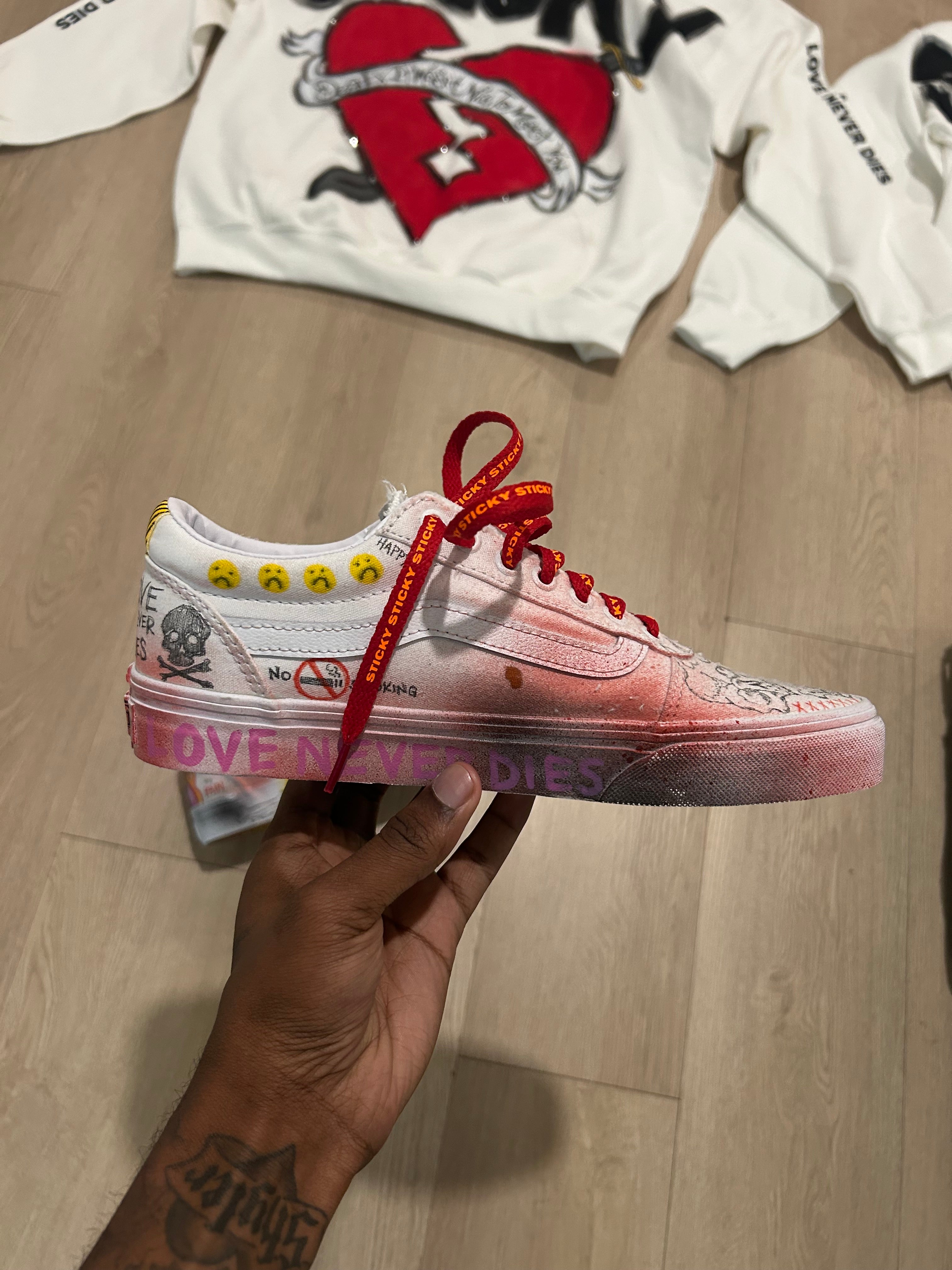 Sticky “LND-02” Vans