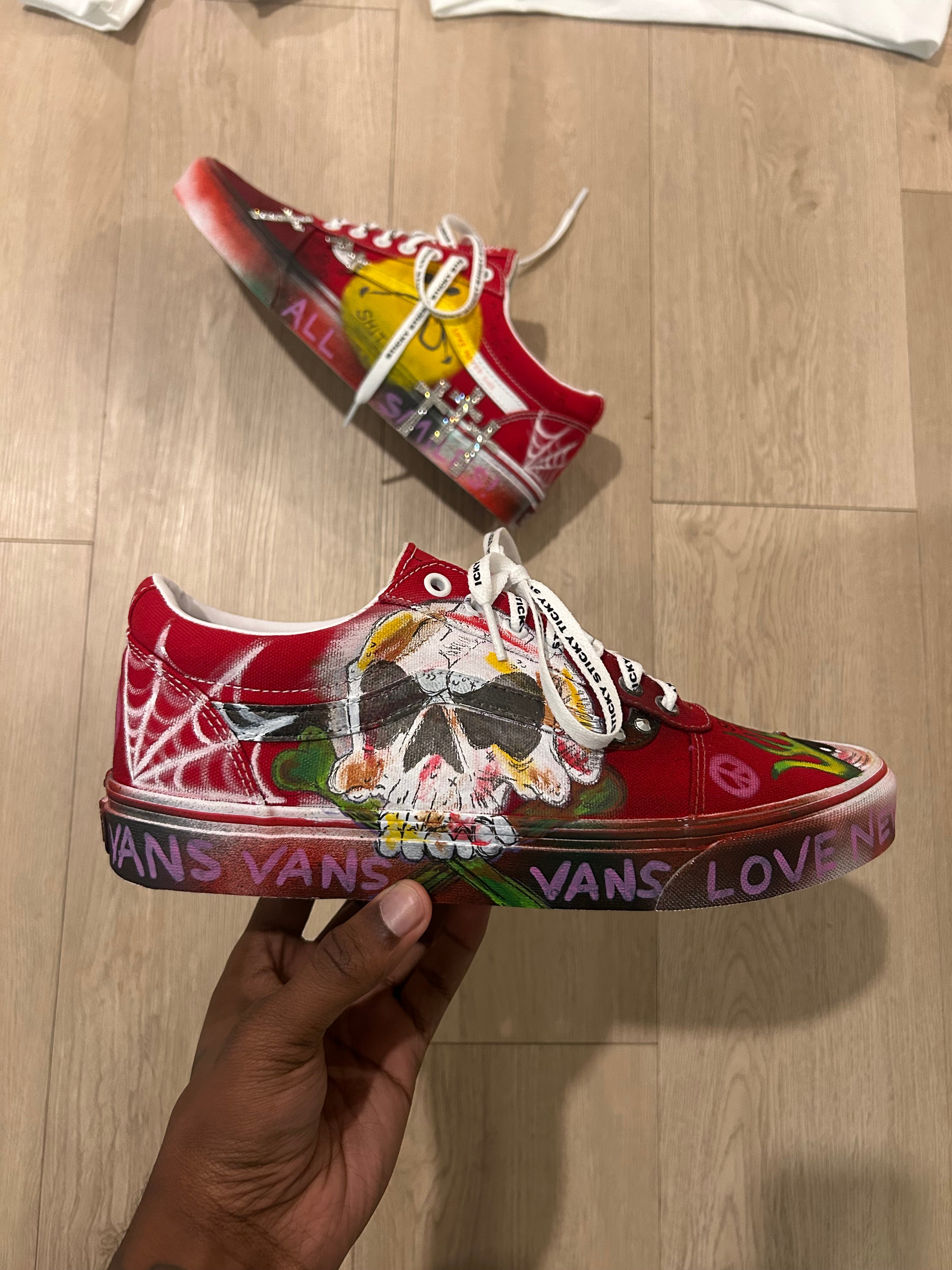 Sticky “LND-01” Vans