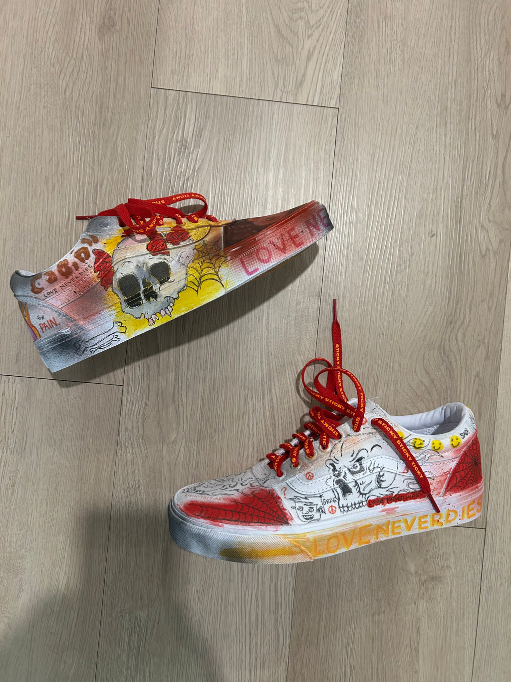 Sticky “LND-02” Vans